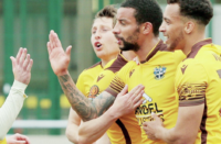 sutton-united-celebrate